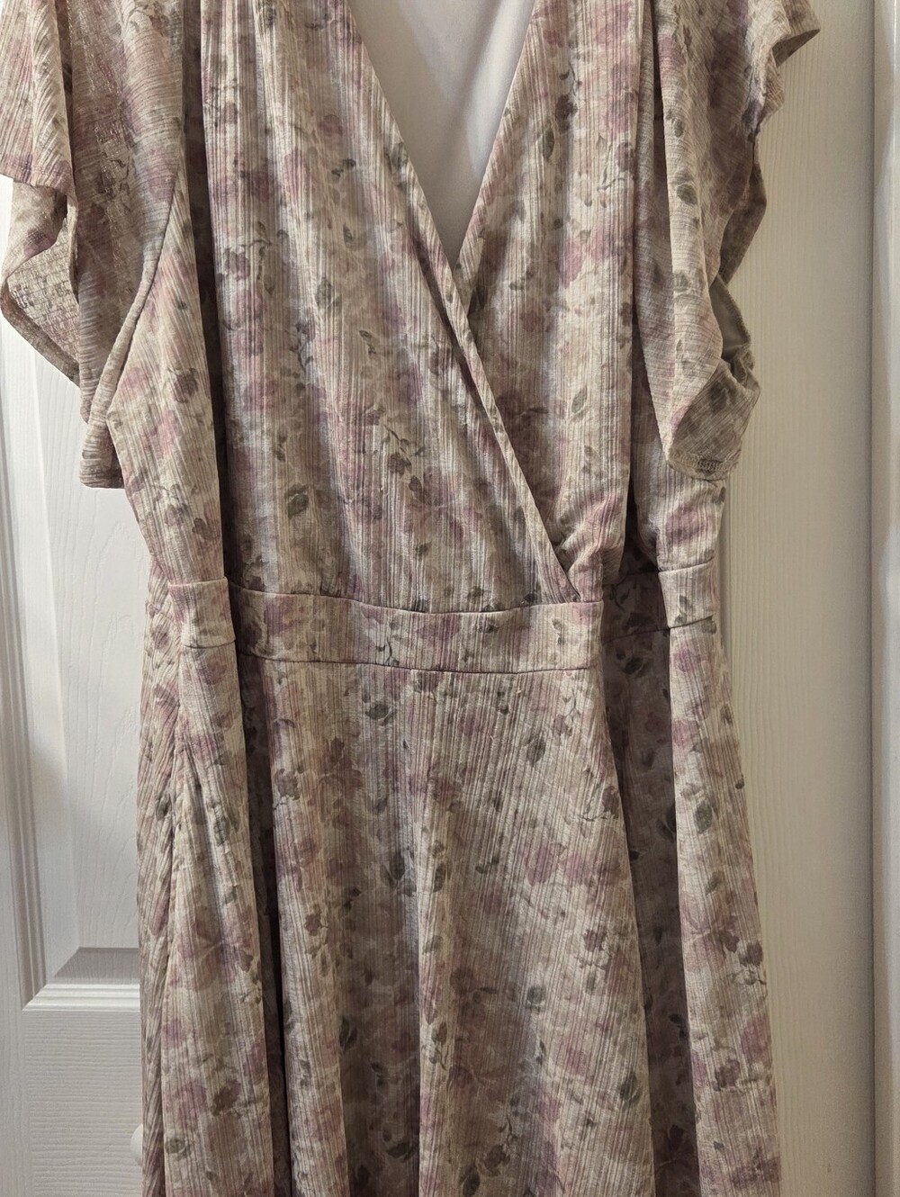 Surplice Flutter Sleeve Floral Dress - Light Pink